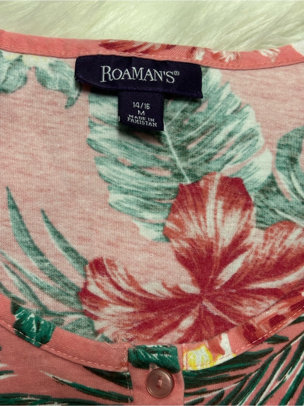 Roaman’s Coral Tropical Henley Short Sleeve Tee - Picture 4 of 6